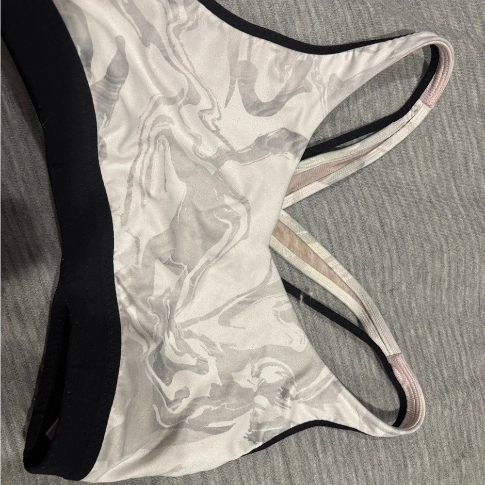 Athleta Marble Print Sports Bra Crisscross Back Pink Mesh Support Size‎ S